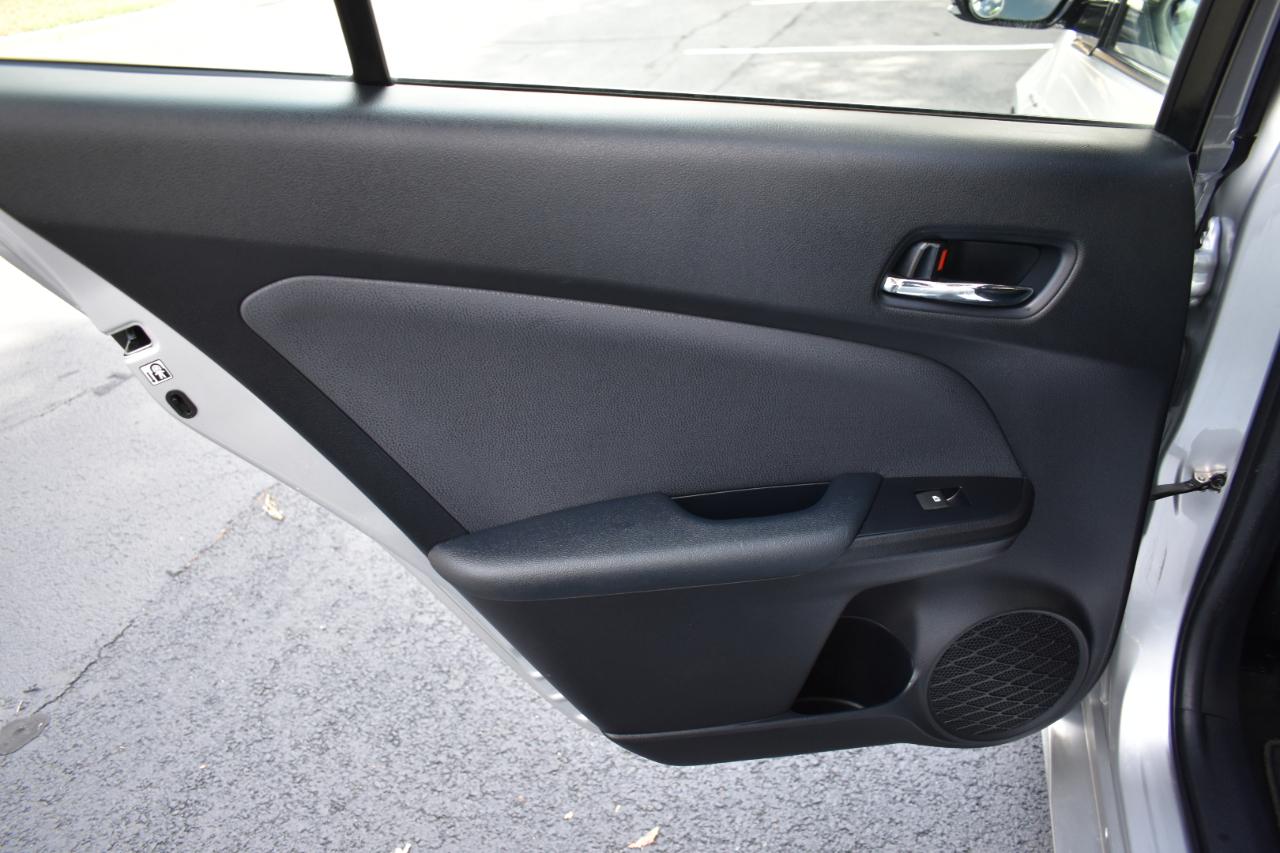 Toyota Prius Two Eco 2016