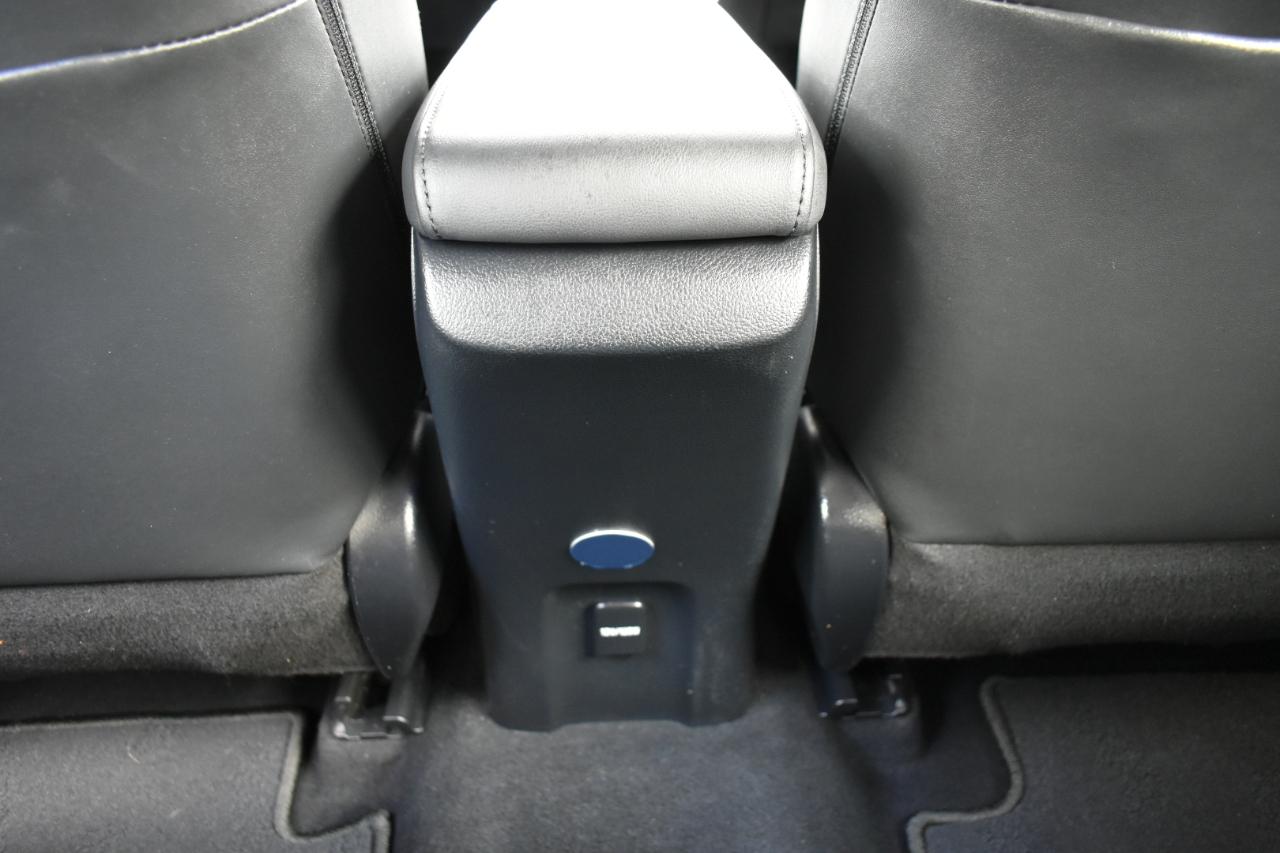 Toyota Prius Two Eco 2016