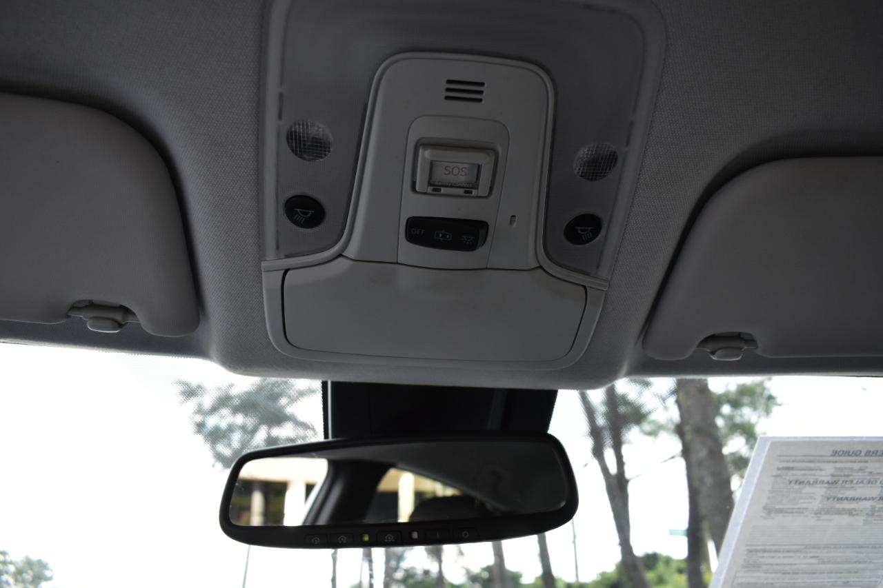 Toyota Prius Two Eco 2016
