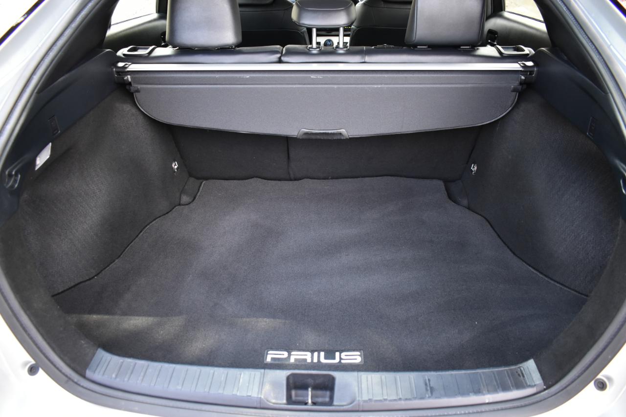 Toyota Prius Two Eco 2016