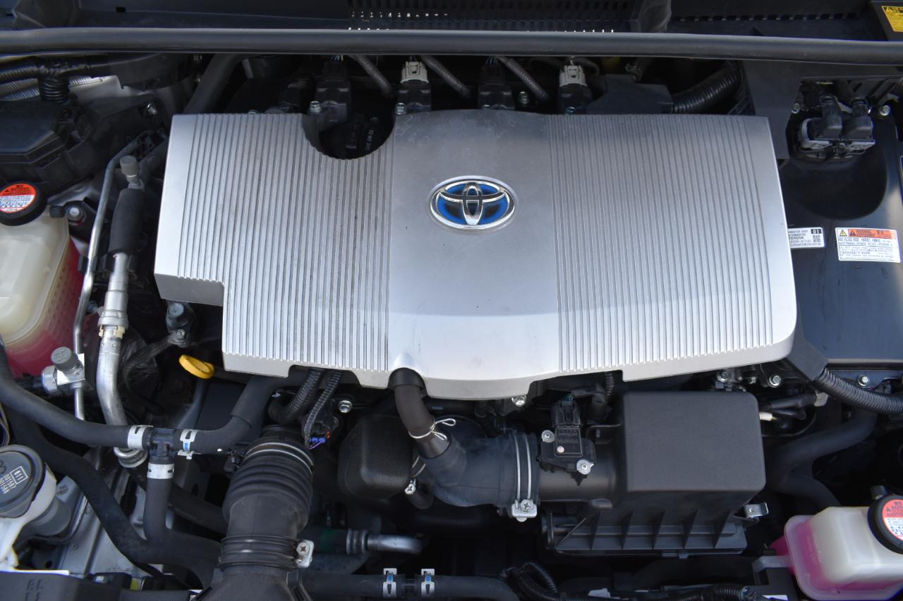 Toyota Prius Two Eco 2016