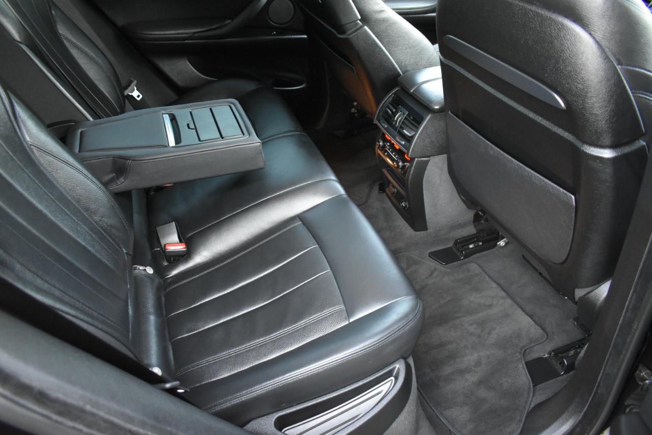 BMW X6 xDrive50i 2016