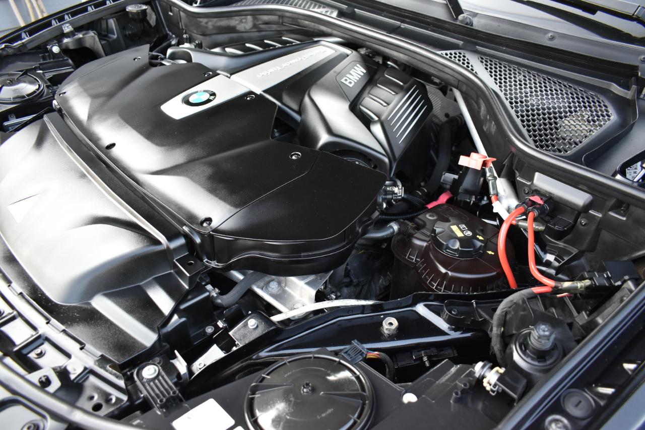 BMW X6 xDrive50i 2016