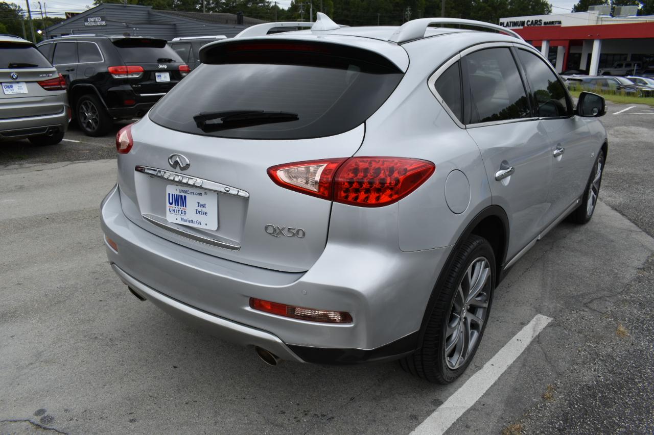 Infiniti QX50 Base RWD 2017