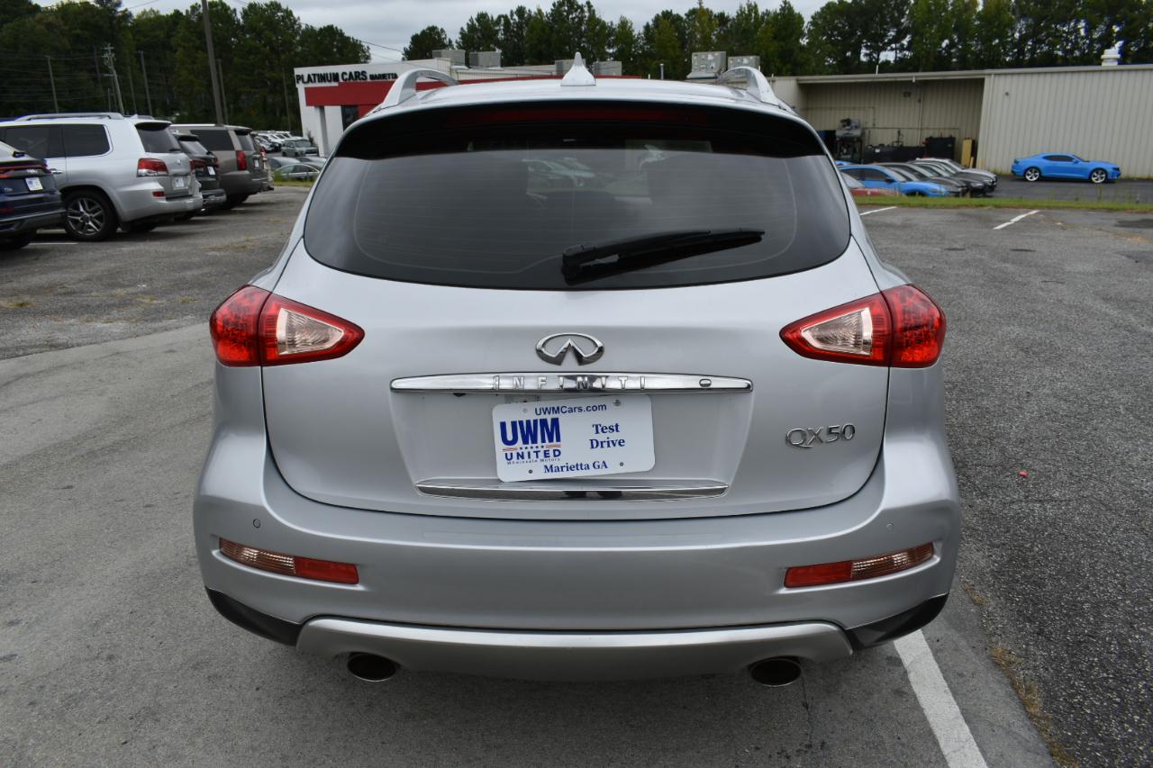 Infiniti QX50 Base RWD 2017
