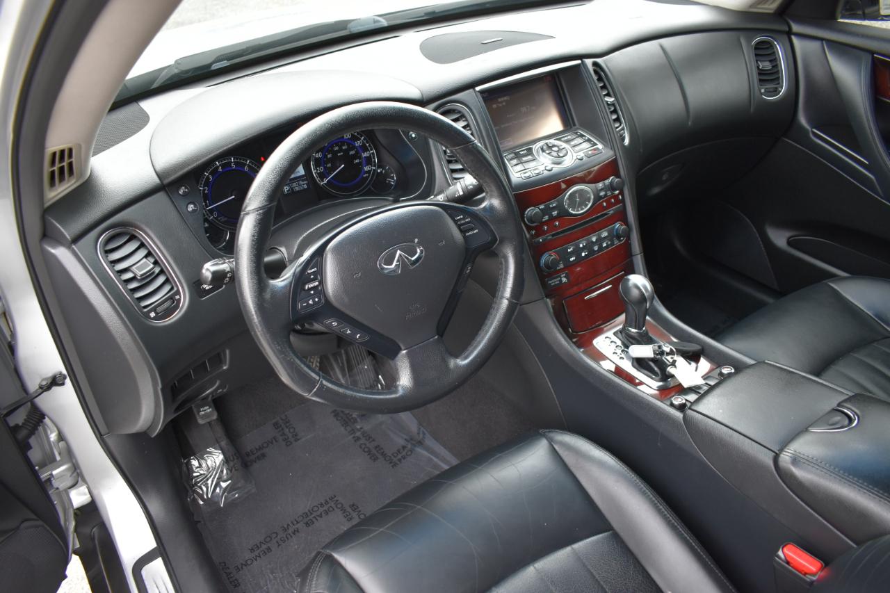 Infiniti QX50 Base RWD 2017