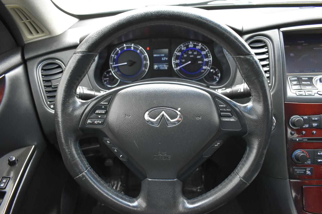 Infiniti QX50 Base RWD 2017
