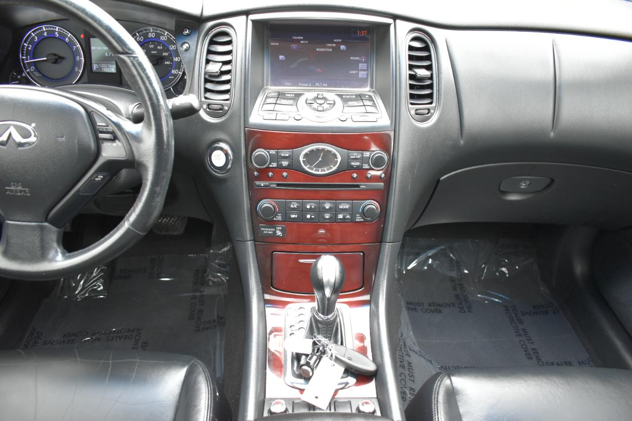 Infiniti QX50 Base RWD 2017