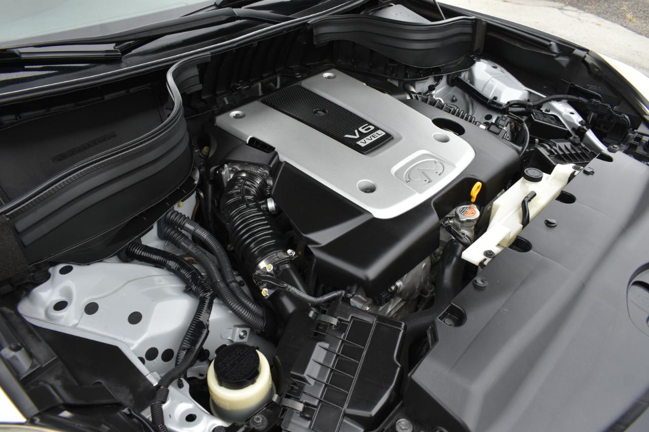 Infiniti QX50 Base RWD 2017