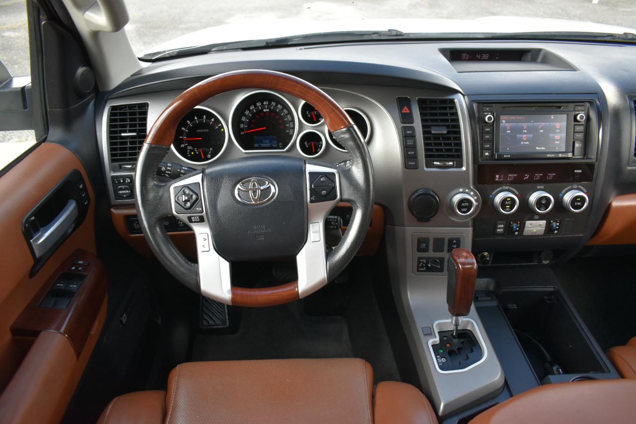 Toyota Sequoia Plantium 2WD 2017