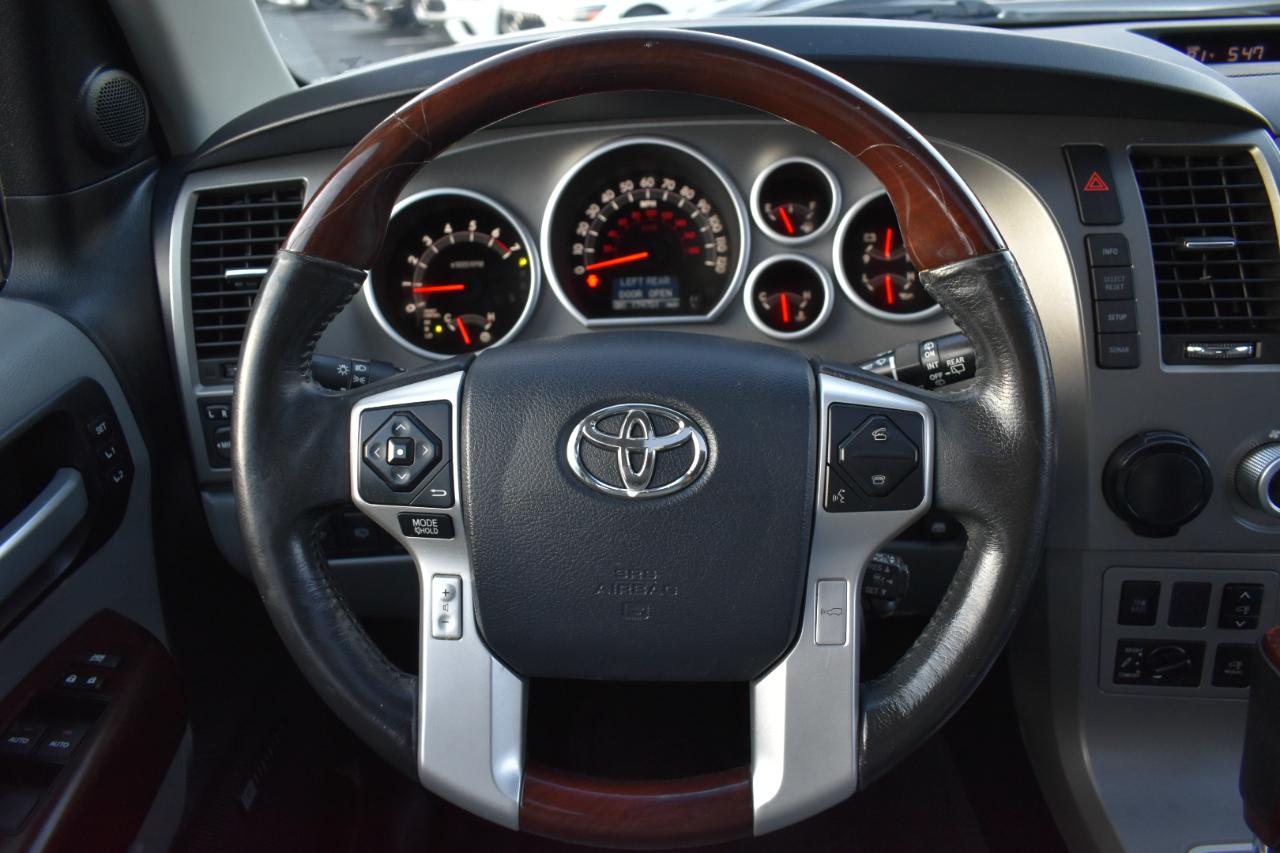 Toyota Sequoia Plantium 2WD 2014