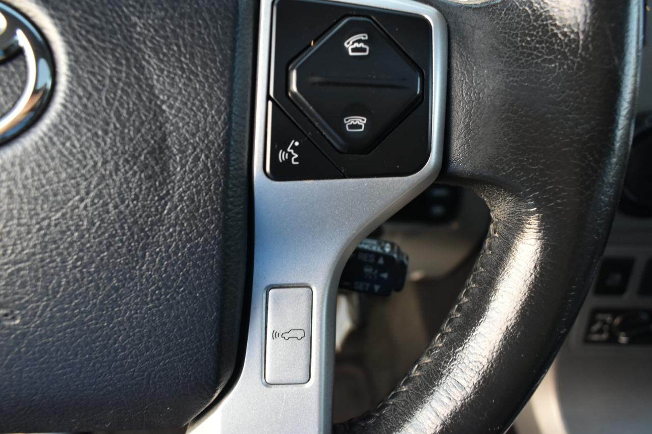 Toyota Sequoia Plantium 2WD 2014