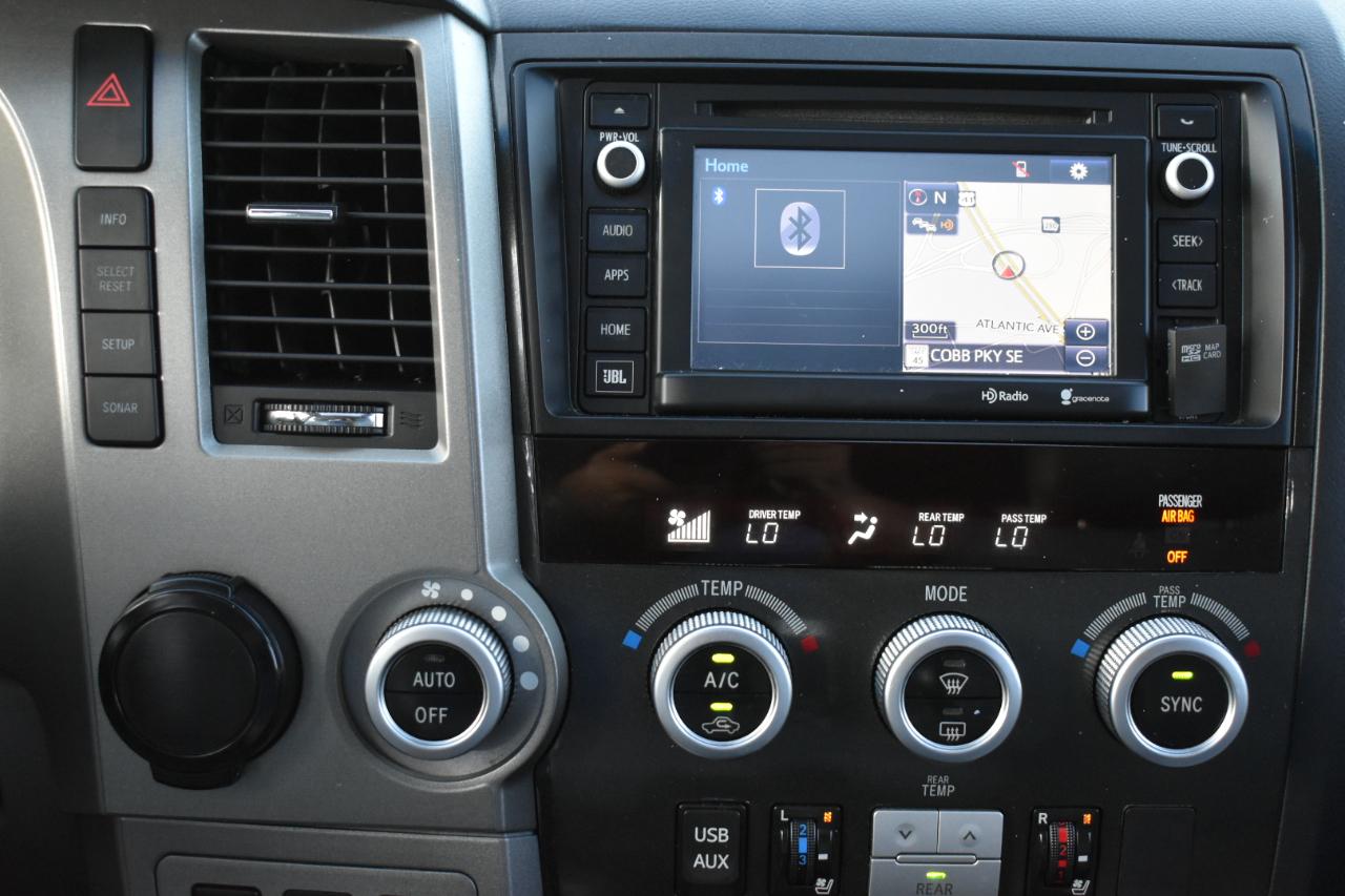 Toyota Sequoia Plantium 2WD 2014