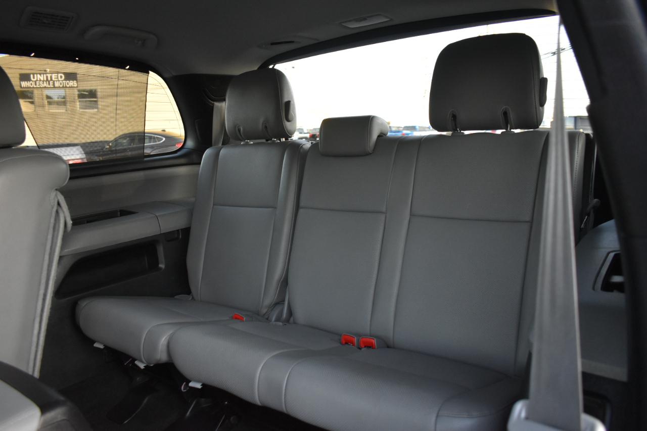Toyota Sequoia Plantium 2WD 2014