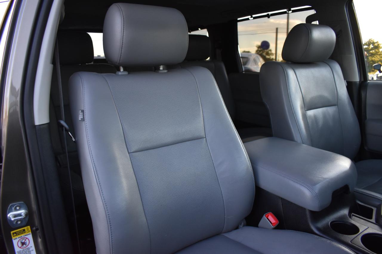 Toyota Sequoia Plantium 2WD 2014