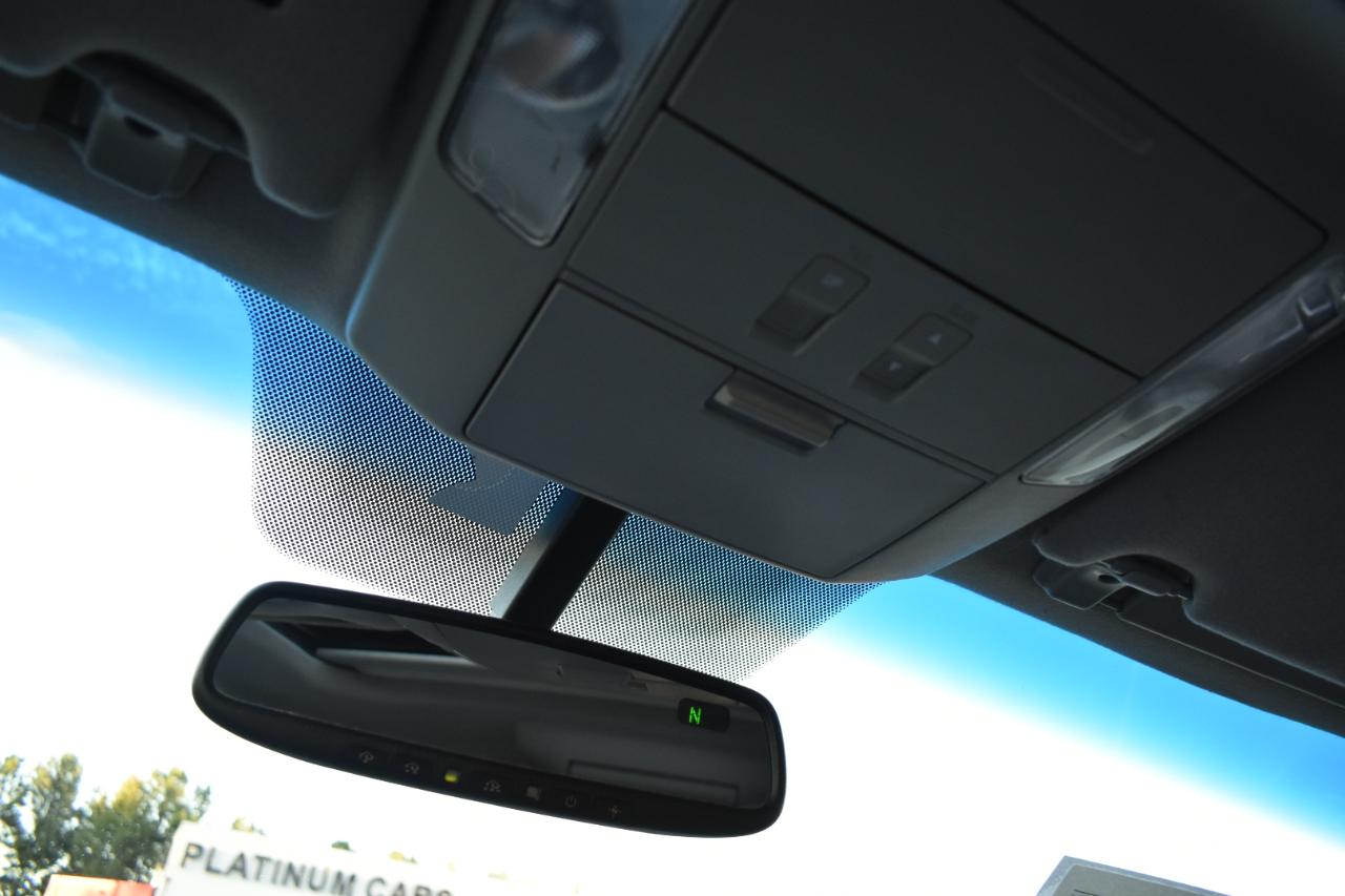 Toyota Sequoia Plantium 2WD 2014