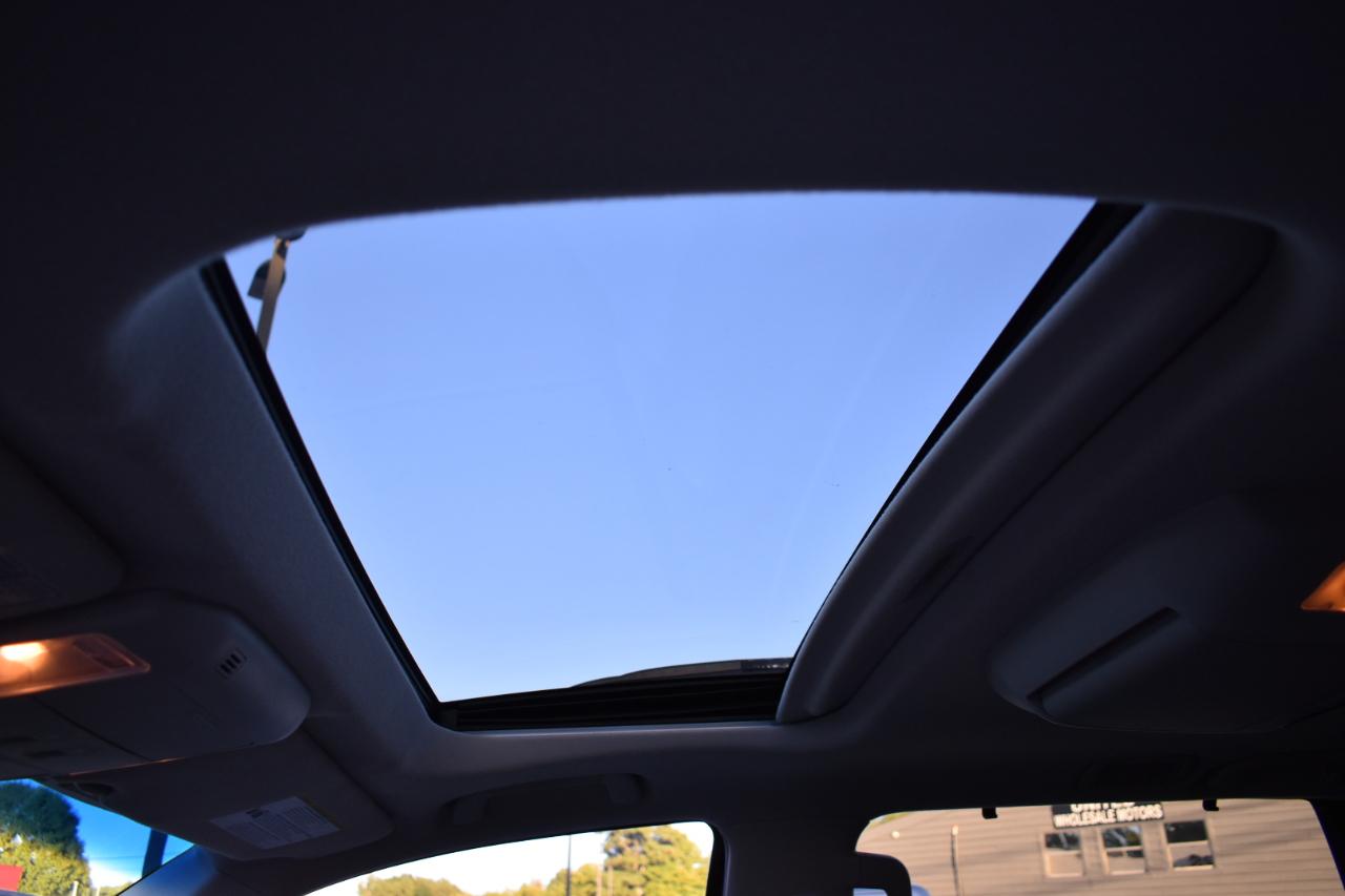 Toyota Sequoia Plantium 2WD 2014