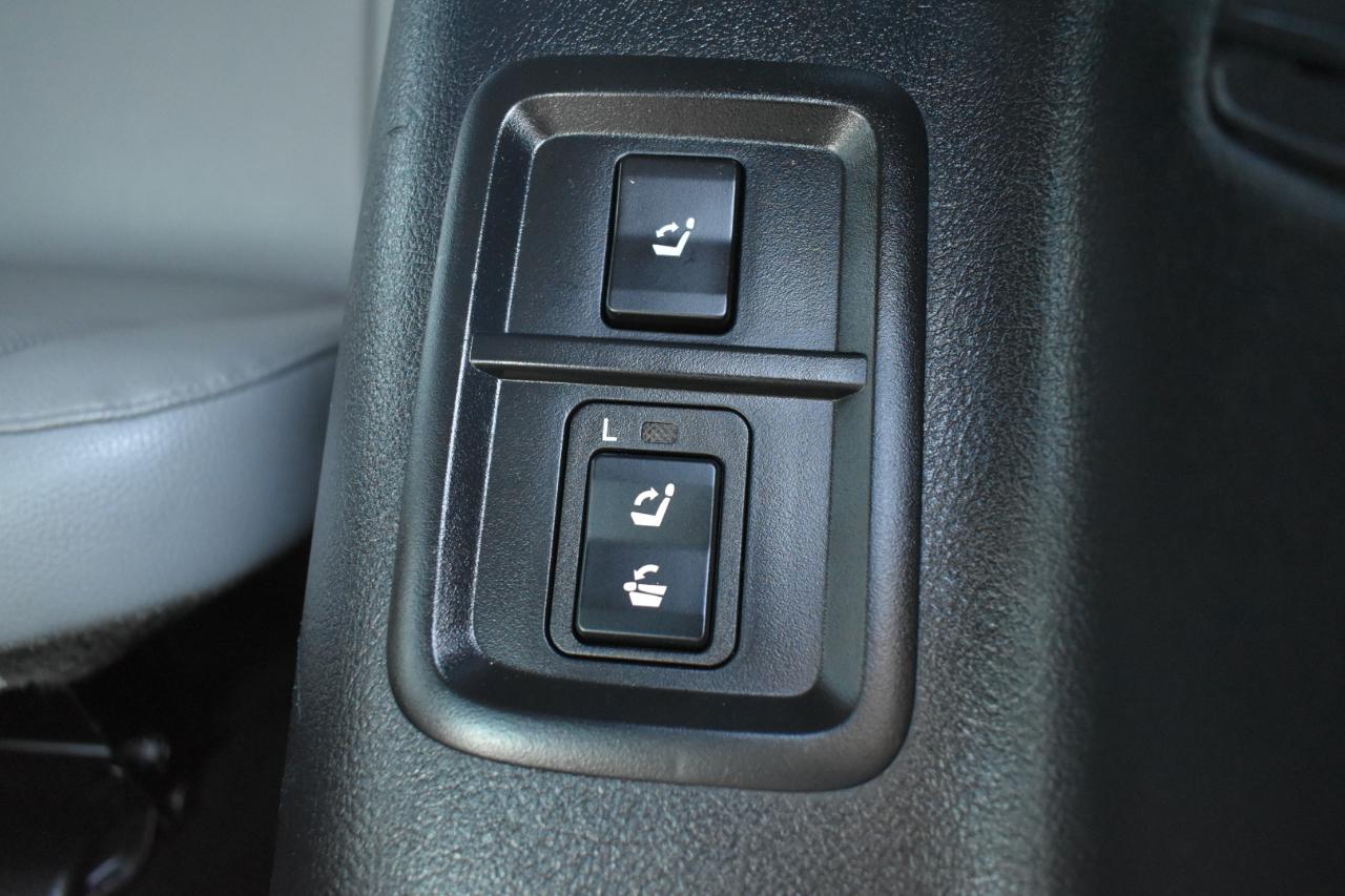 Toyota Sequoia Plantium 2WD 2014