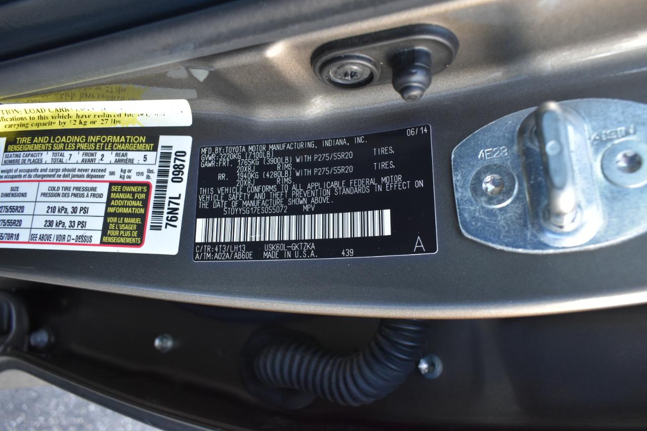 Toyota Sequoia Plantium 2WD 2014