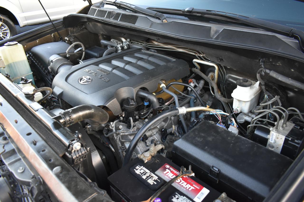 Toyota Sequoia Plantium 2WD 2014