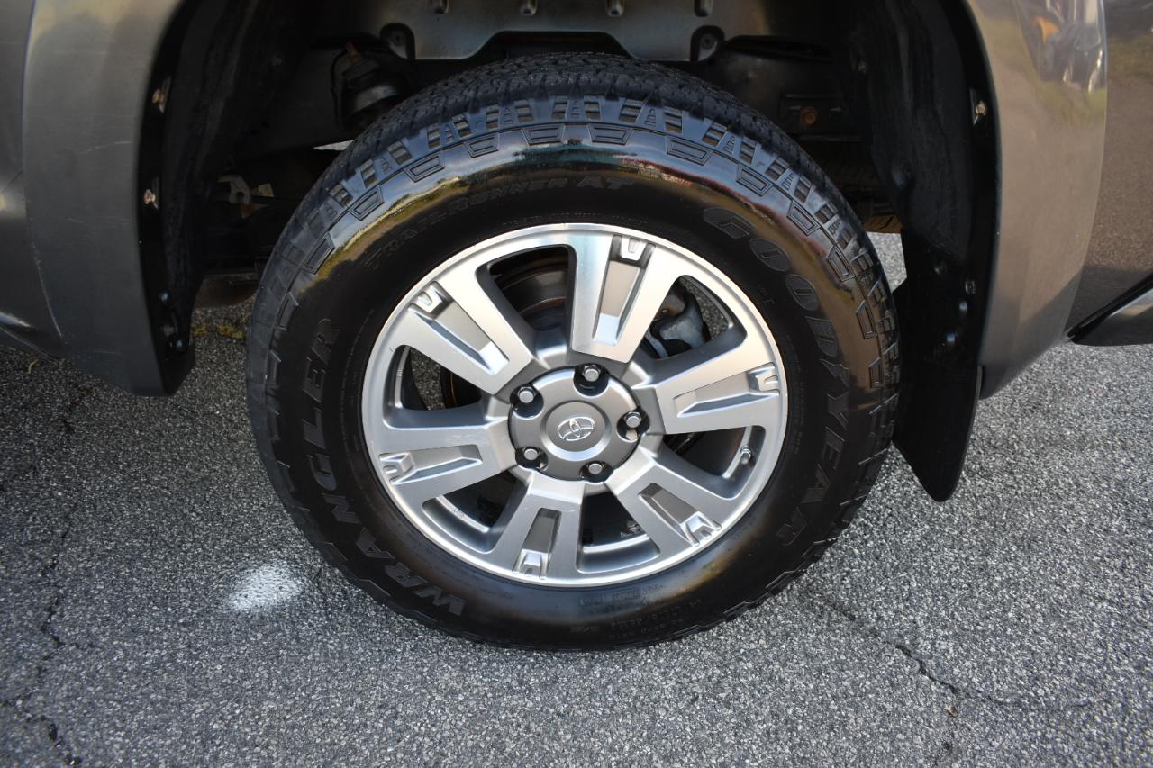 Toyota Tundra Platinum CrewMax 5.7L FFV 4WD 2014