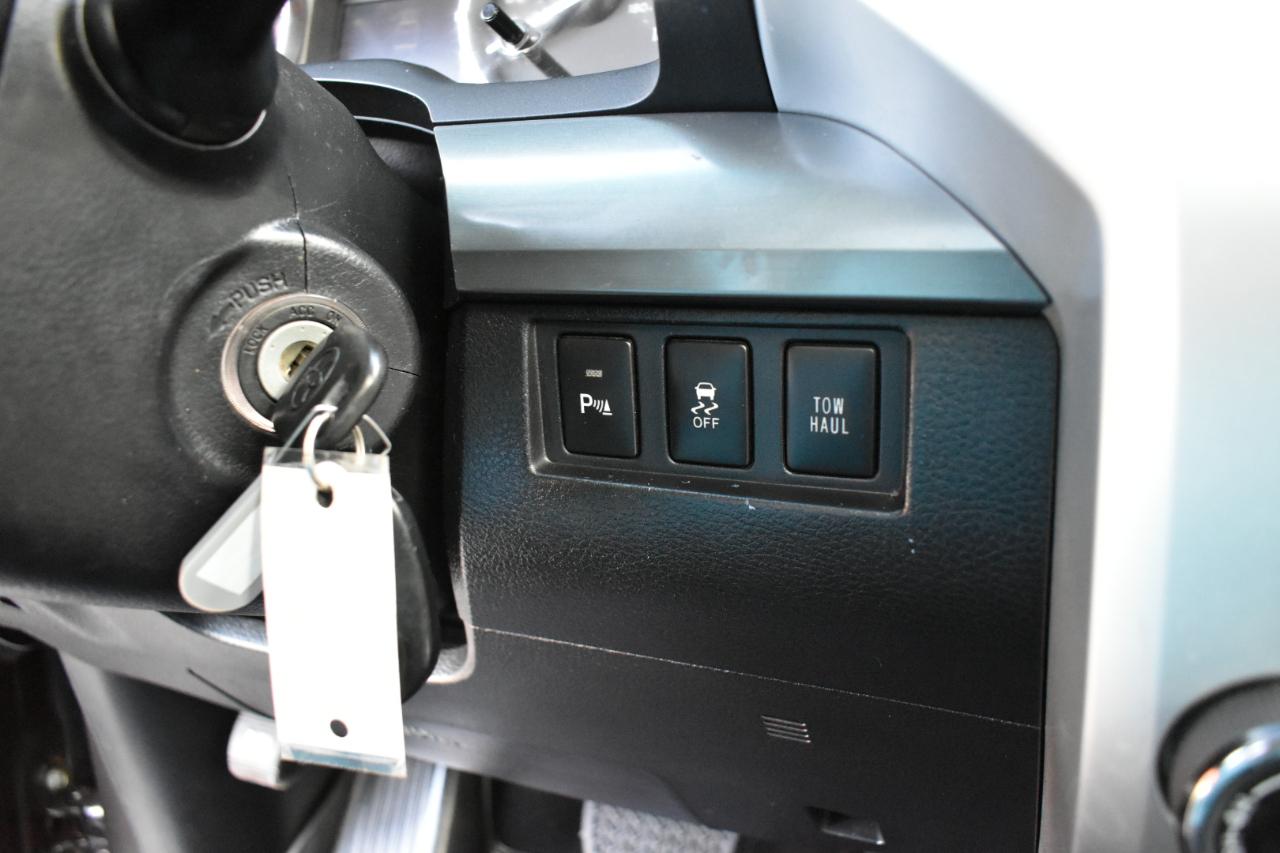 Toyota Tundra Platinum CrewMax 5.7L FFV 4WD 2014