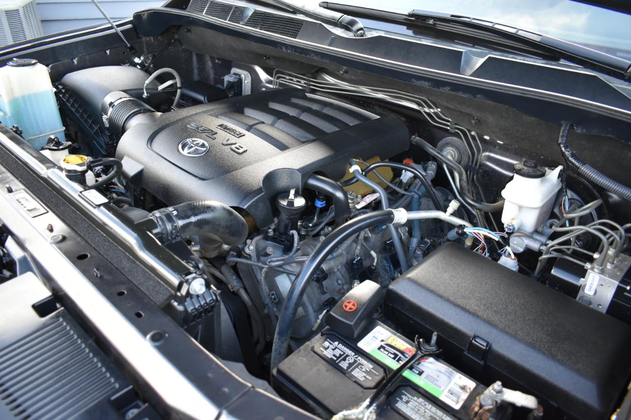 Toyota Tundra Platinum CrewMax 5.7L FFV 4WD 2014