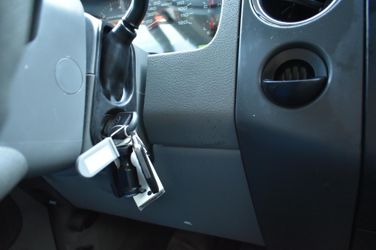 Ford F-150 XLT SuperCrew 2WD 2006