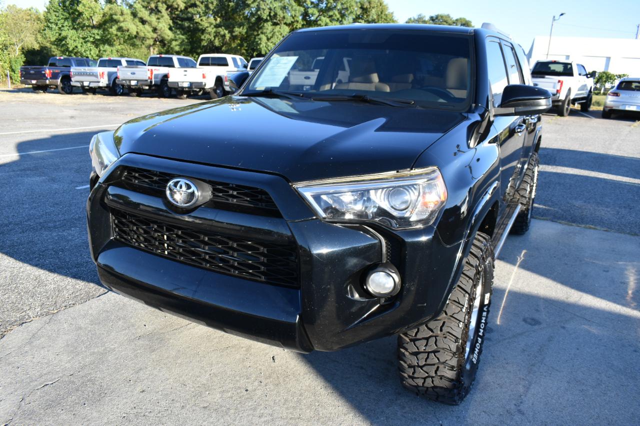 Toyota 4Runner SR5 V6 2WD 2017