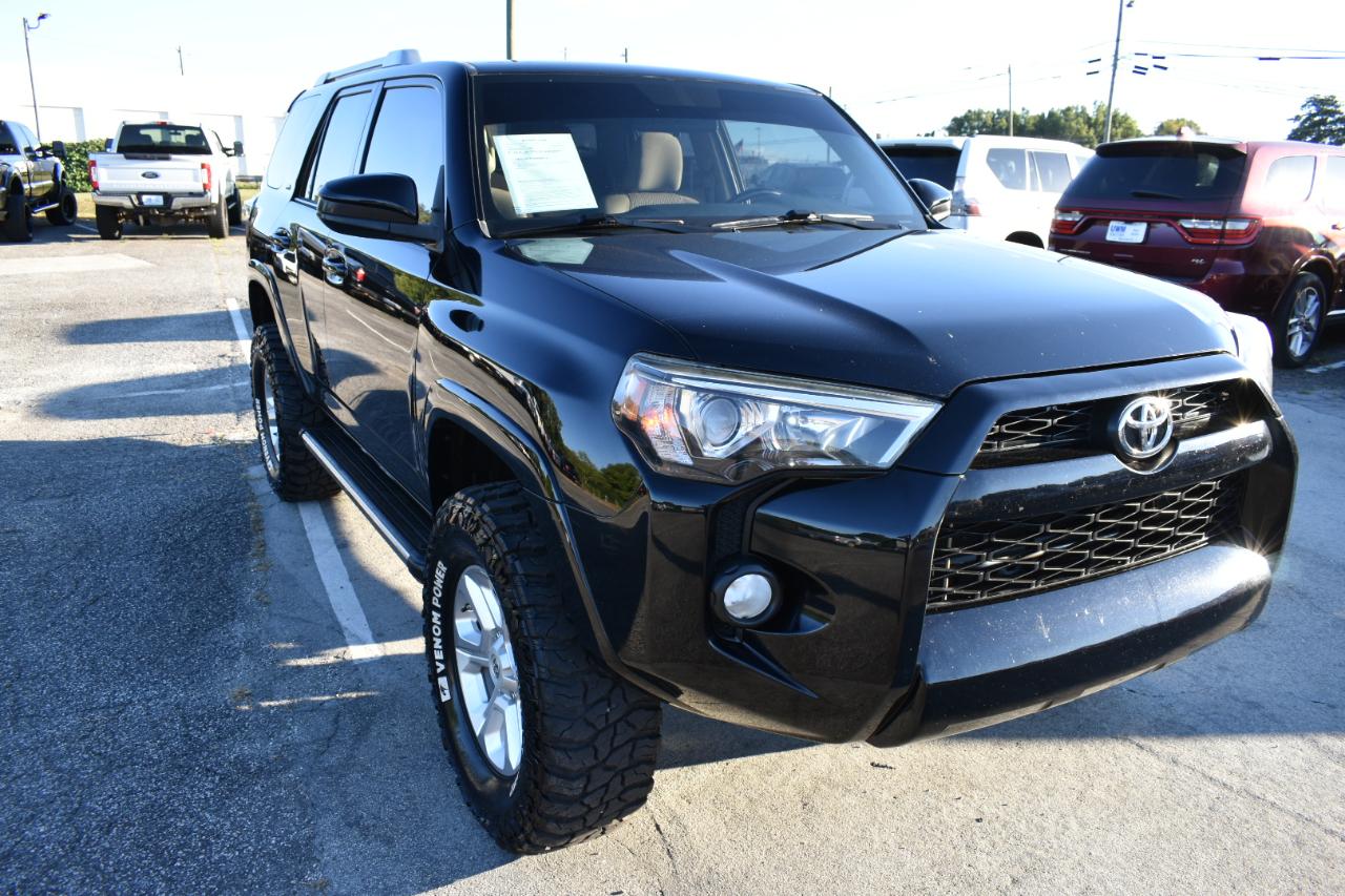 Toyota 4Runner SR5 V6 2WD 2017