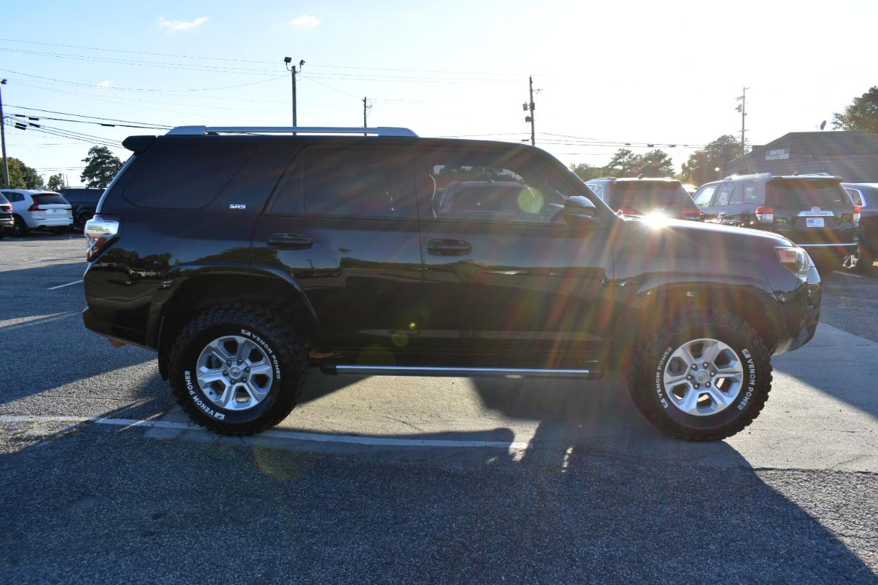 Toyota 4Runner SR5 V6 2WD 2017