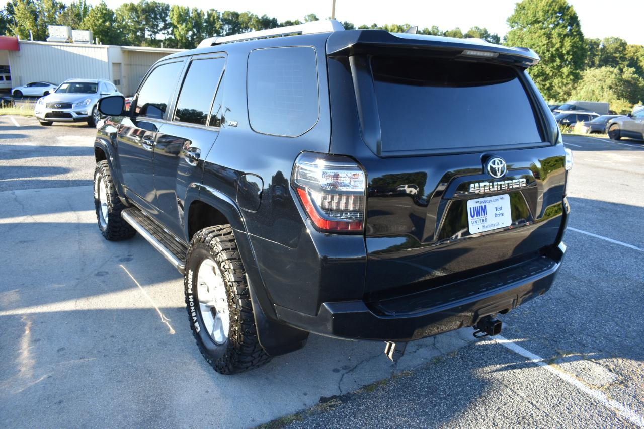 Toyota 4Runner SR5 V6 2WD 2017