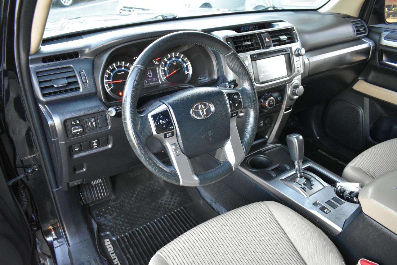 Toyota 4Runner SR5 V6 2WD 2017