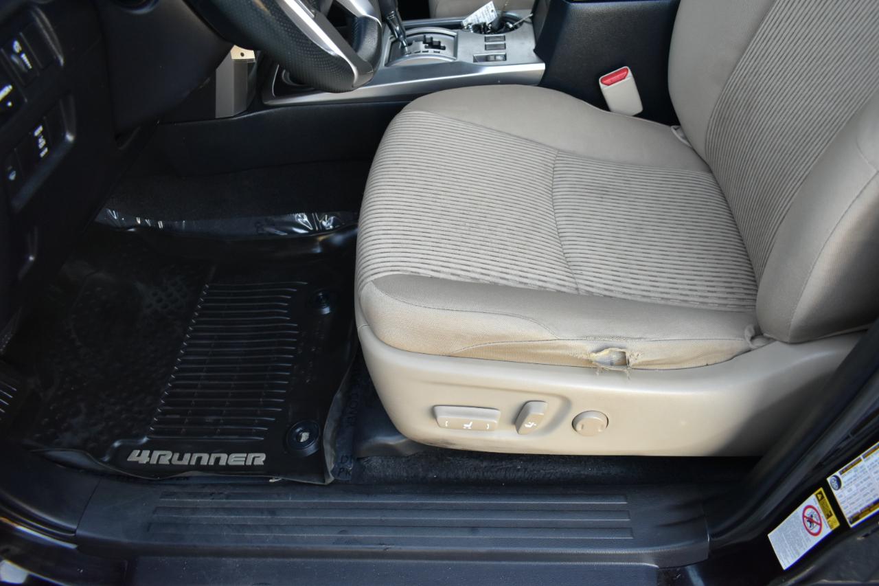 Toyota 4Runner SR5 V6 2WD 2017