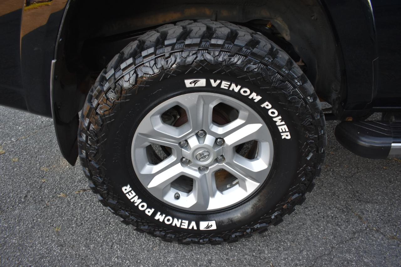 Toyota 4Runner SR5 V6 2WD 2017