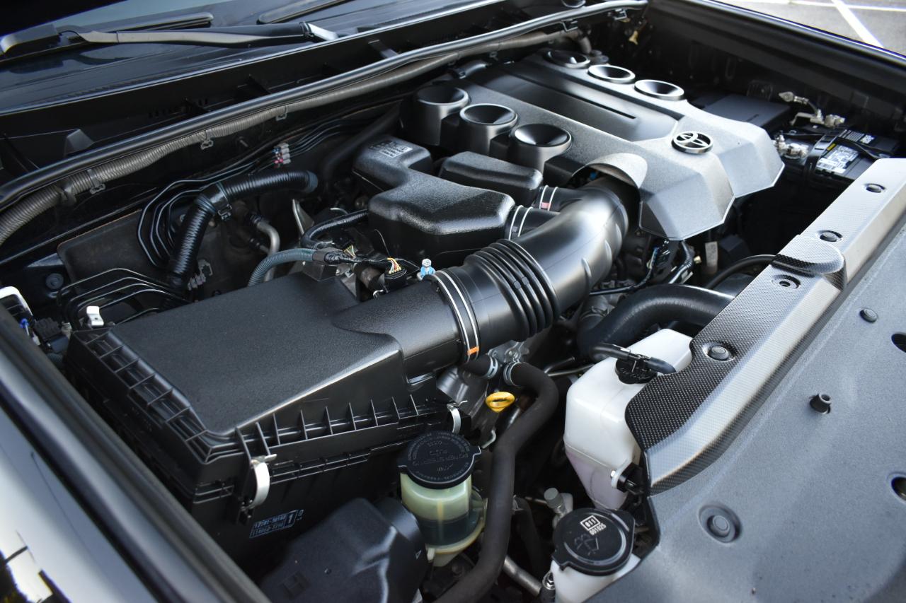 Toyota 4Runner SR5 V6 2WD 2017