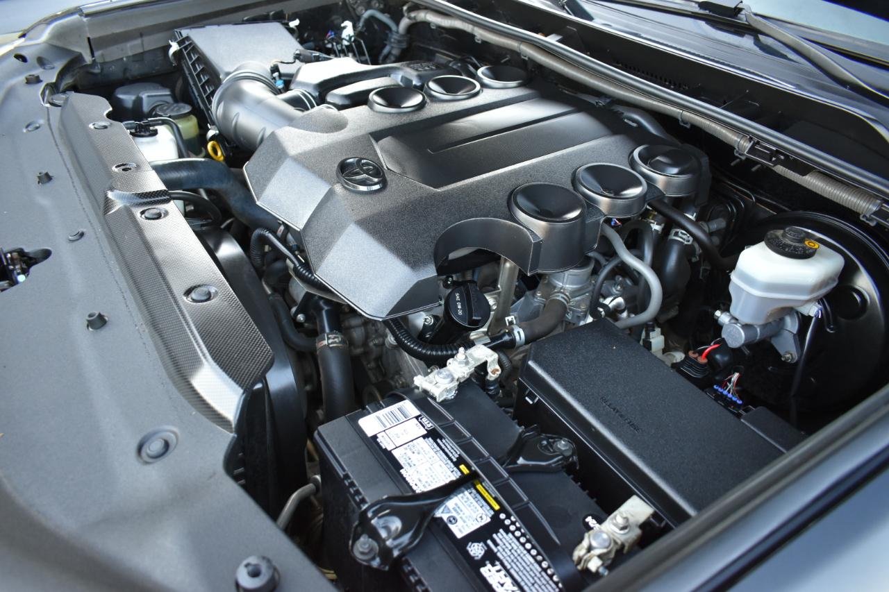 Toyota 4Runner SR5 V6 2WD 2017