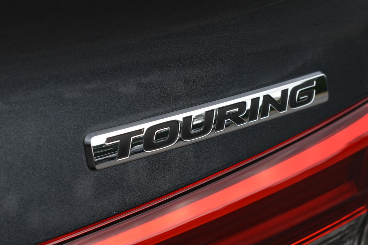 Honda Civic Touring Sedan CVT 2024
