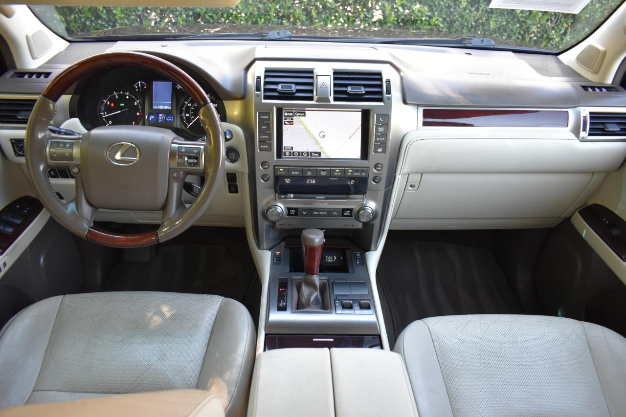 Lexus GX 460 Base 2017
