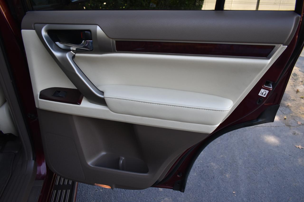 Lexus GX 460 Base 2017