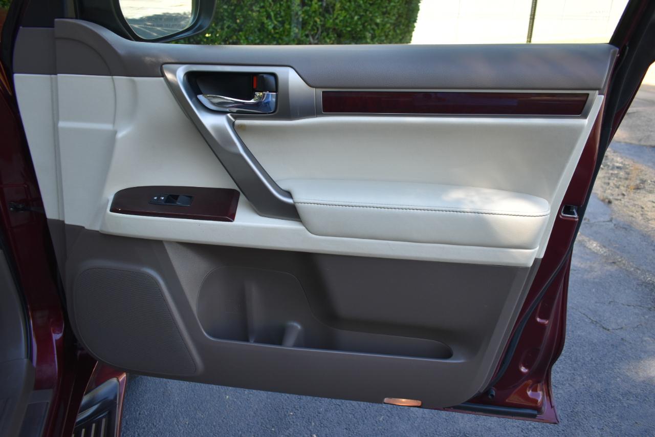 Lexus GX 460 Base 2017