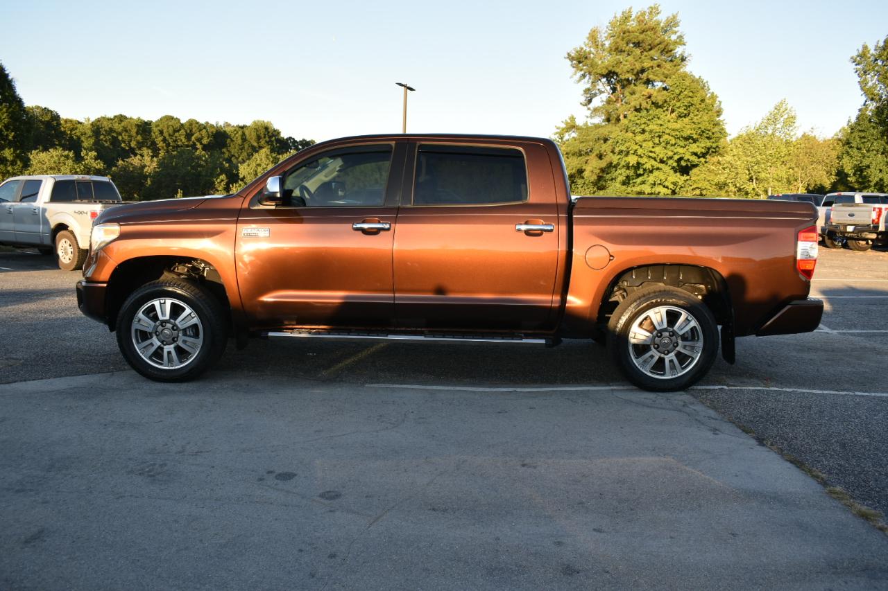Toyota Tundra Platinum CrewMax 5.7L FFV 2WD 2016