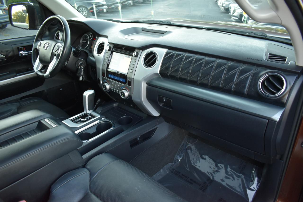 Toyota Tundra Platinum CrewMax 5.7L FFV 2WD 2016