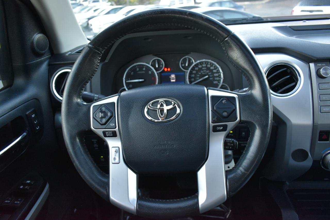 Toyota Tundra Platinum CrewMax 5.7L FFV 2WD 2016