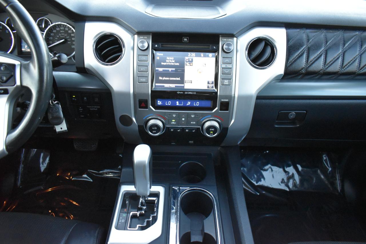 Toyota Tundra Platinum CrewMax 5.7L FFV 2WD 2016