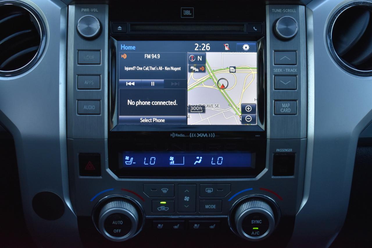 Toyota Tundra Platinum CrewMax 5.7L FFV 2WD 2016