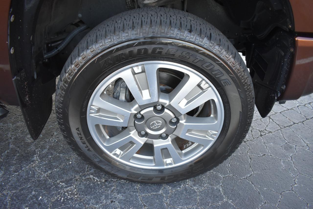 Toyota Tundra Platinum CrewMax 5.7L FFV 2WD 2016