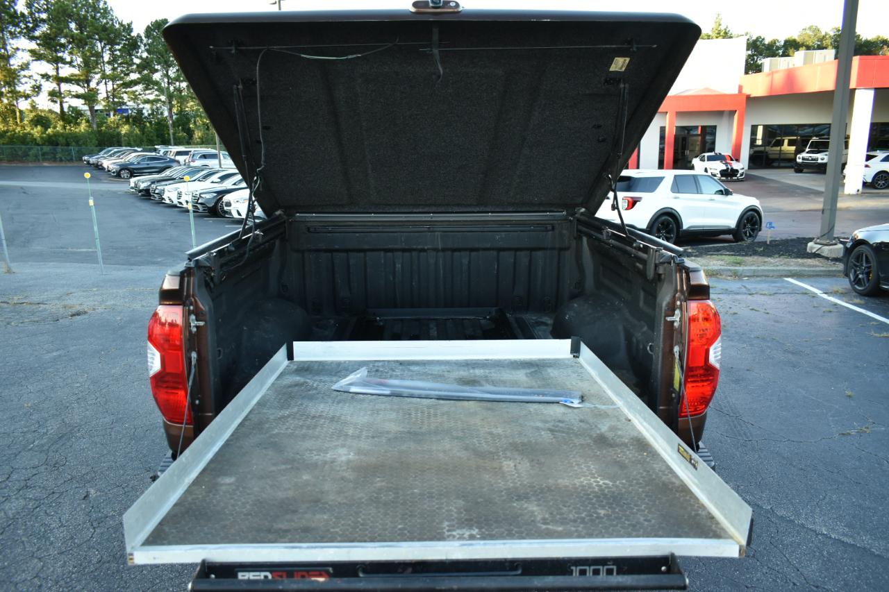 Toyota Tundra Platinum CrewMax 5.7L FFV 2WD 2016