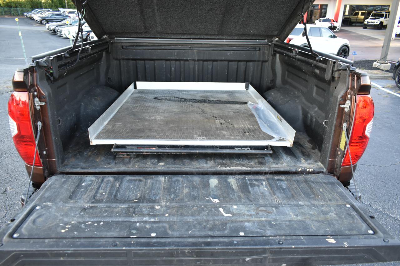 Toyota Tundra Platinum CrewMax 5.7L FFV 2WD 2016