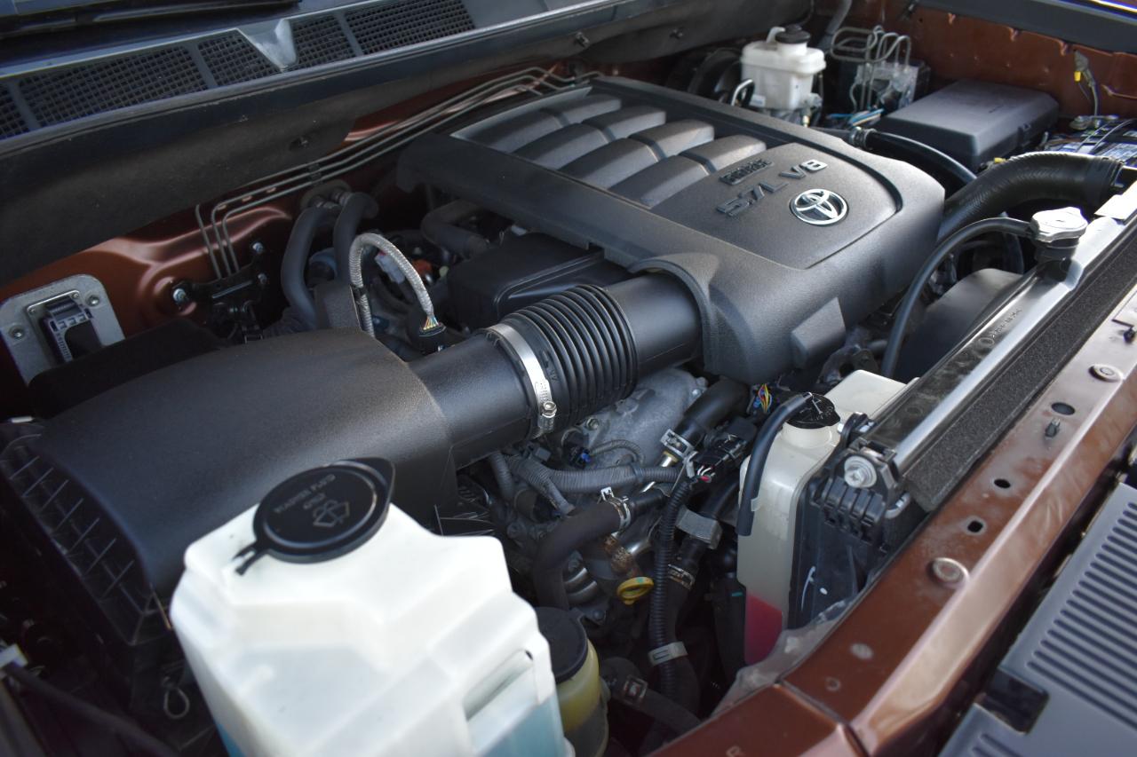 Toyota Tundra Platinum CrewMax 5.7L FFV 2WD 2016